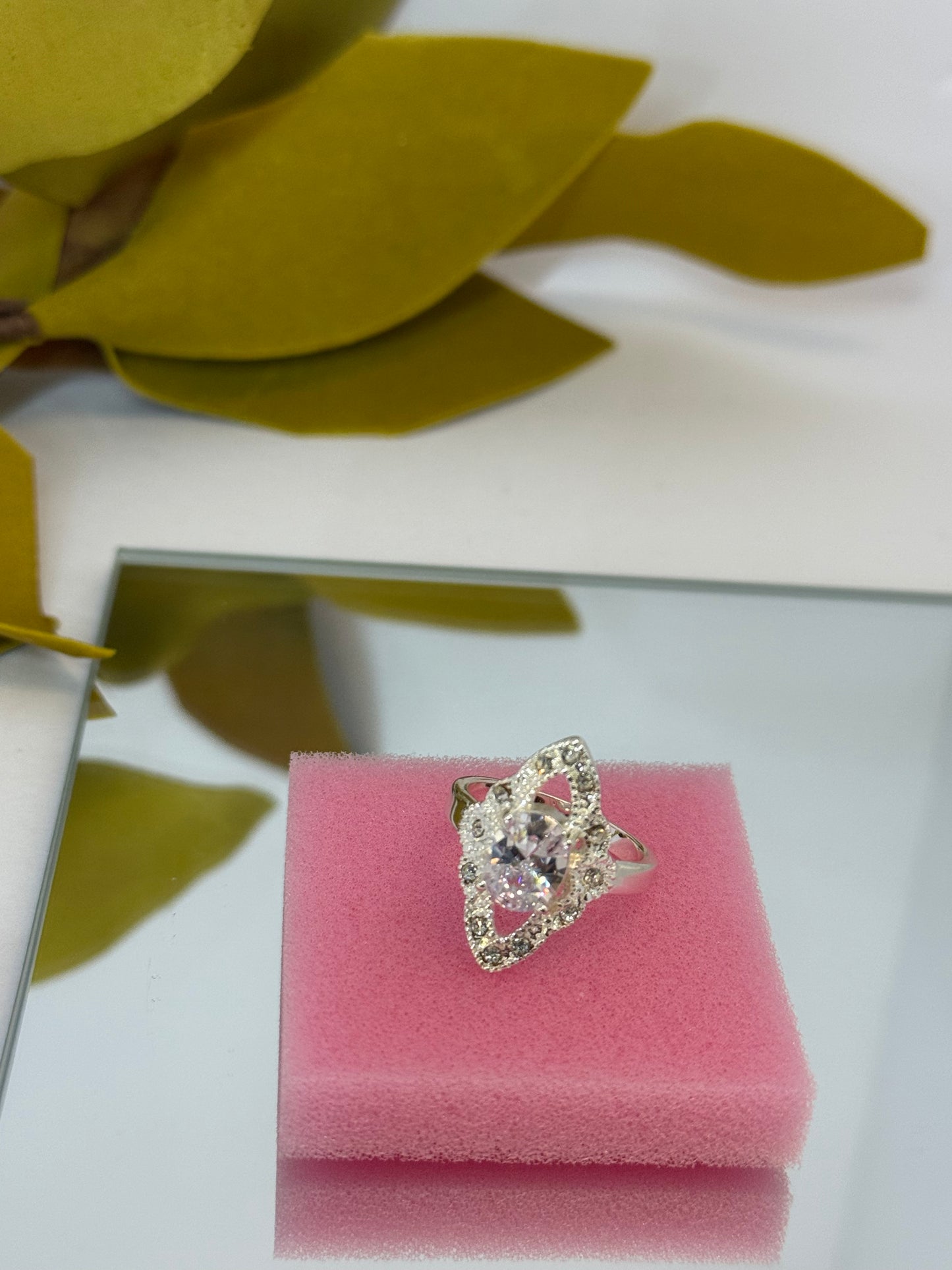 Everluxe Star Halo Swarovski Crystal Ring