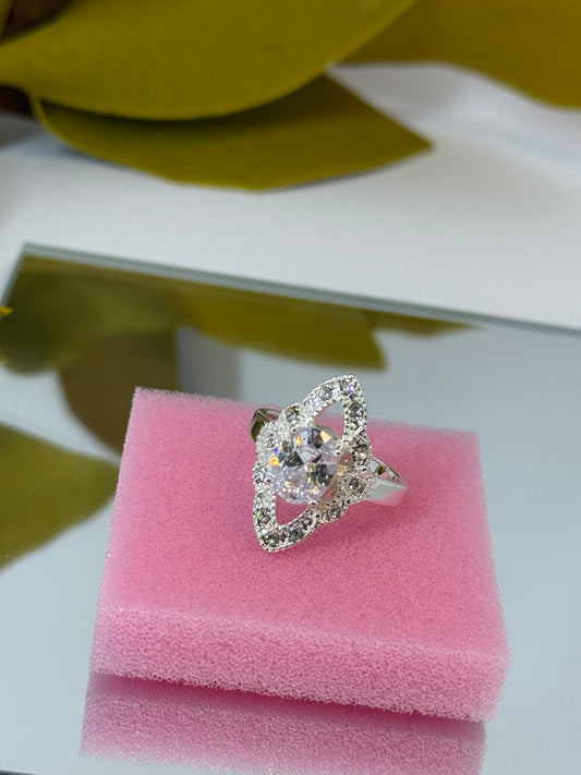 Everluxe Star Halo Swarovski Crystal Ring